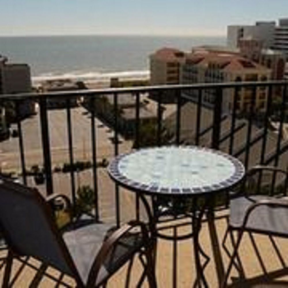 Units At Holiday Towers By Elliott Beach Rentals 3* Myrtle Beach