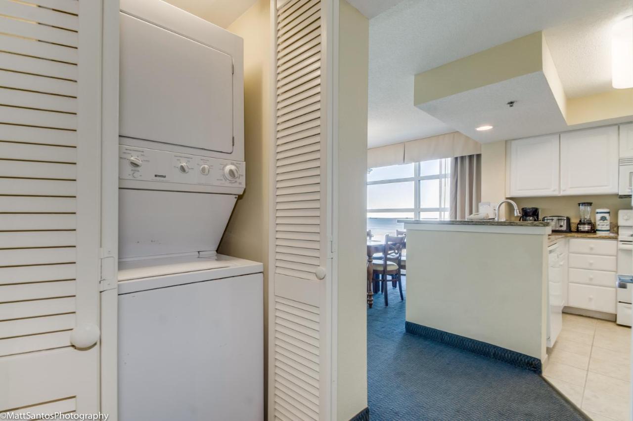 Apartment Corner Glass Oceanfront Unit With Spectacular Views *