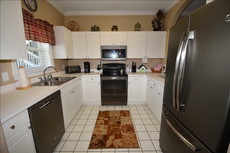 412 Cypress Bend