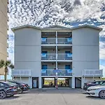 Bright Beachy Condo With Boardwalk Access And Patio!