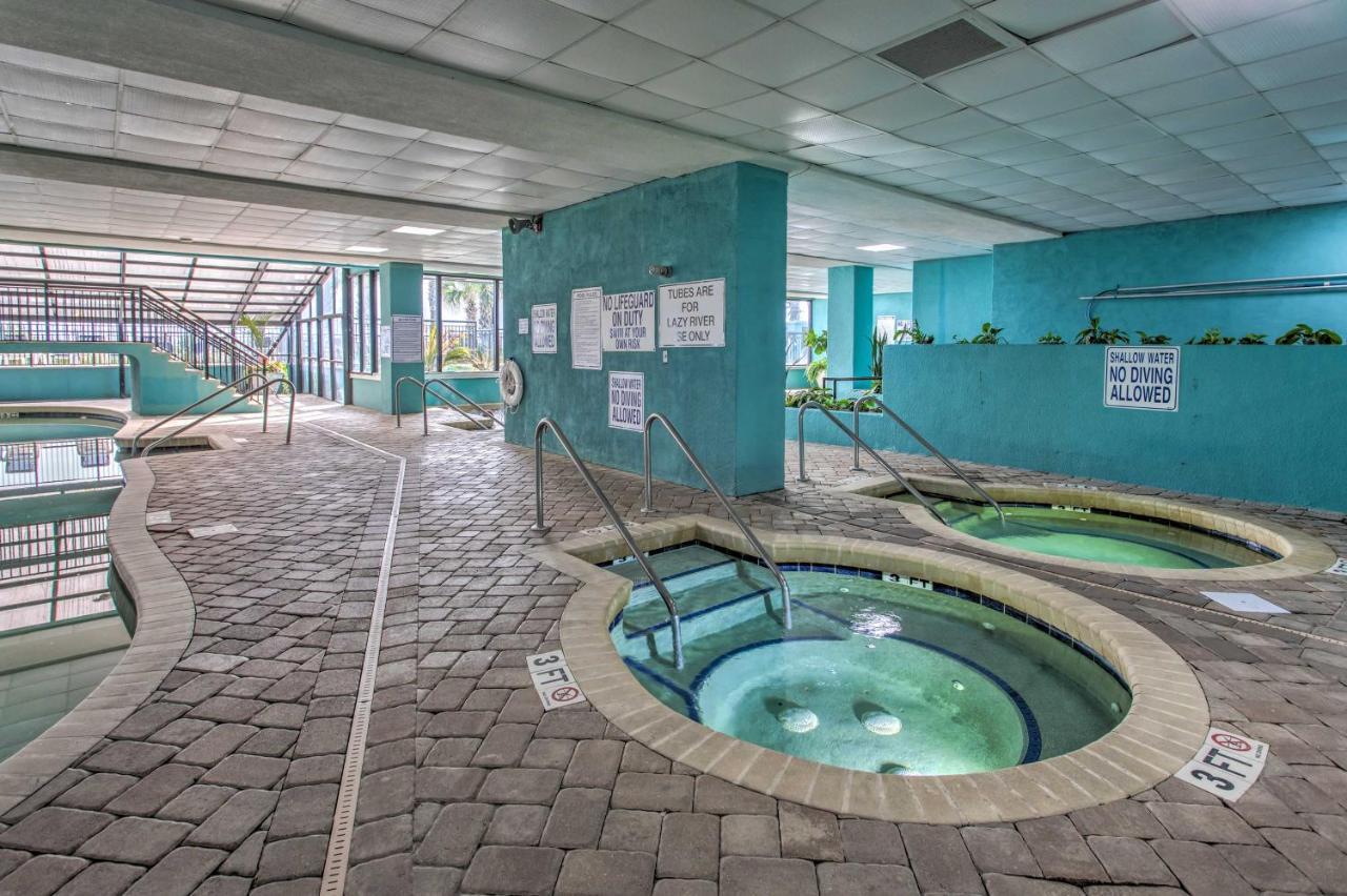 Breezy Landmark With Oceanfront Lanai! Apartment *