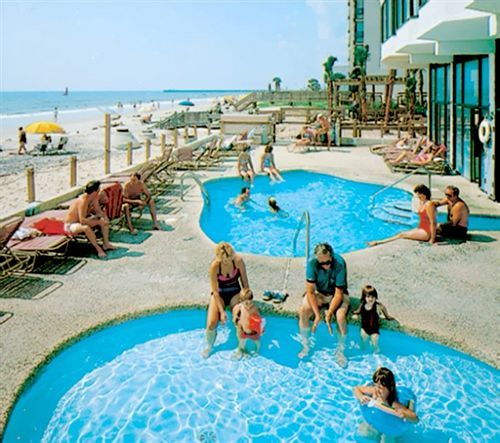 Jonathan Harbour Hotel 2*